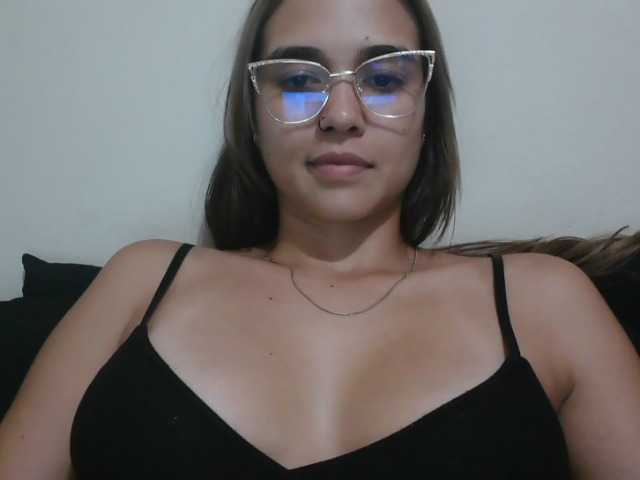 trianabell live cam on BongaCams
