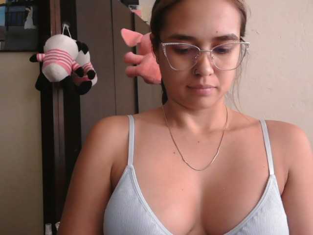 trianabell live cam on BongaCams