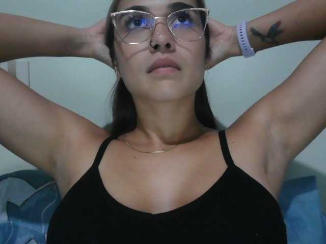 trianabell live cam on BongaCams