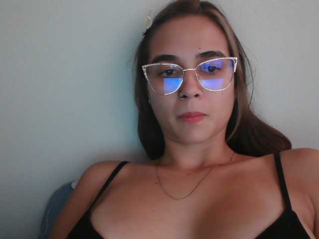 trianabell live cam on BongaCams