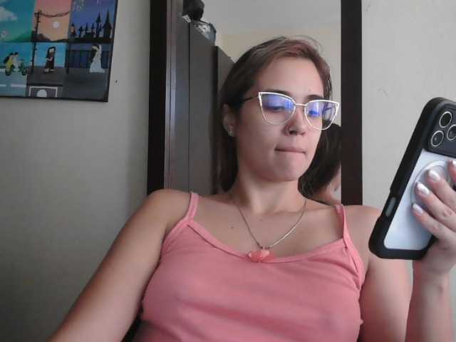 trianabell live cam on BongaCams