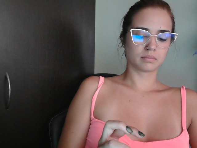 trianabell live cam on BongaCams