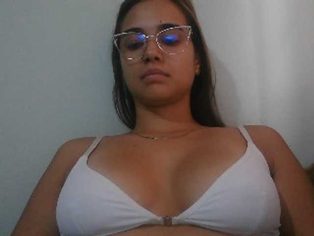 trianabell live cam on BongaCams