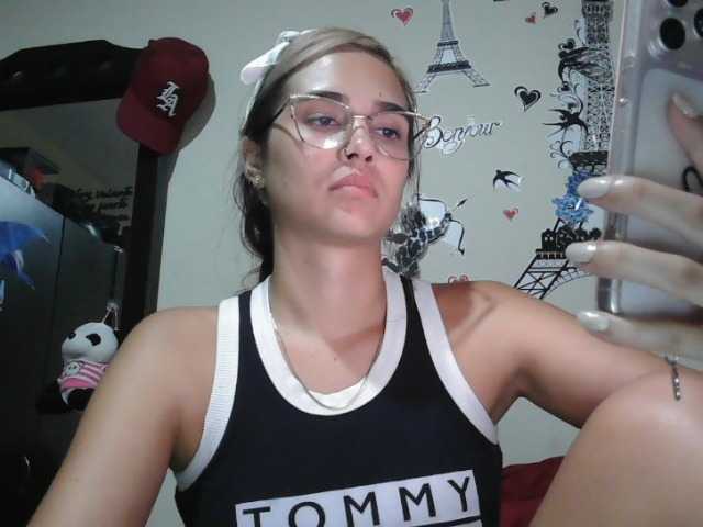 trianabell live cam on BongaCams