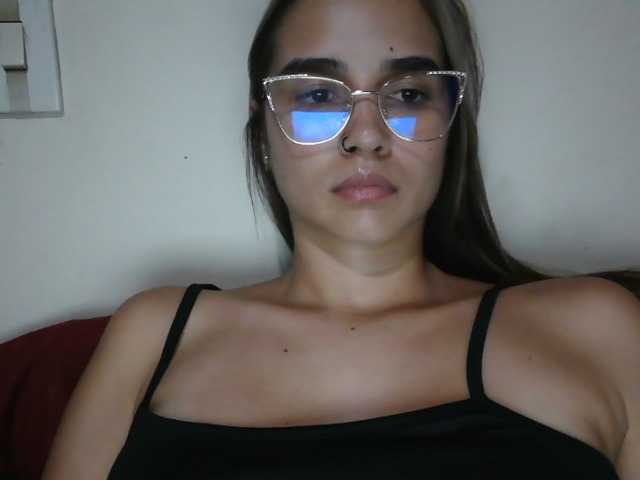 trianabell live cam on BongaCams