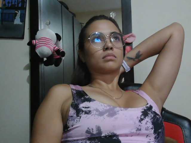 trianabell live cam on BongaCams