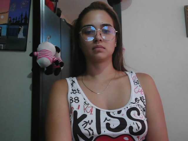 trianabell live cam on BongaCams