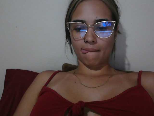 trianabell live cam on BongaCams