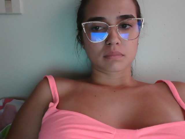 trianabell live cam on BongaCams
