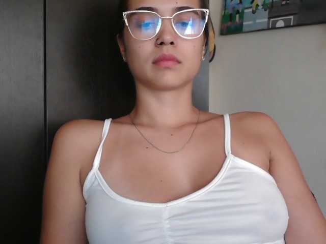 trianabell live cam on BongaCams