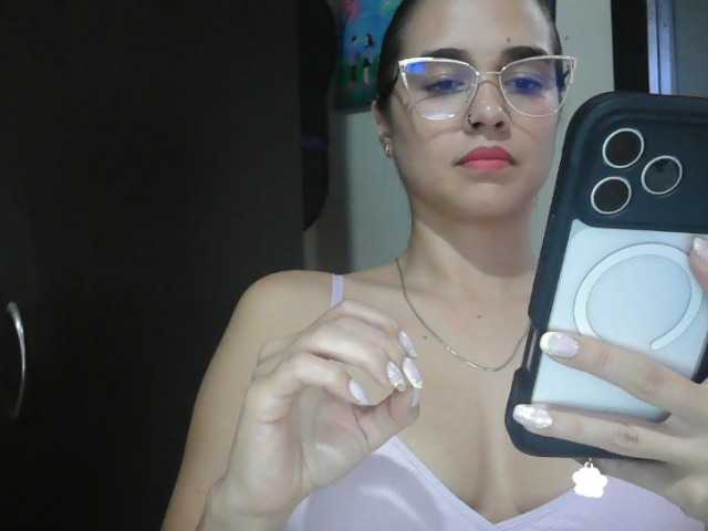 trianabell live cam on BongaCams