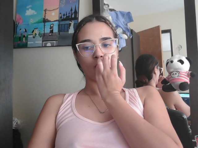 trianabell live cam on BongaCams