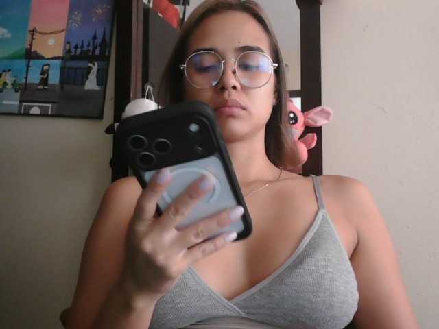 trianabell live cam on BongaCams