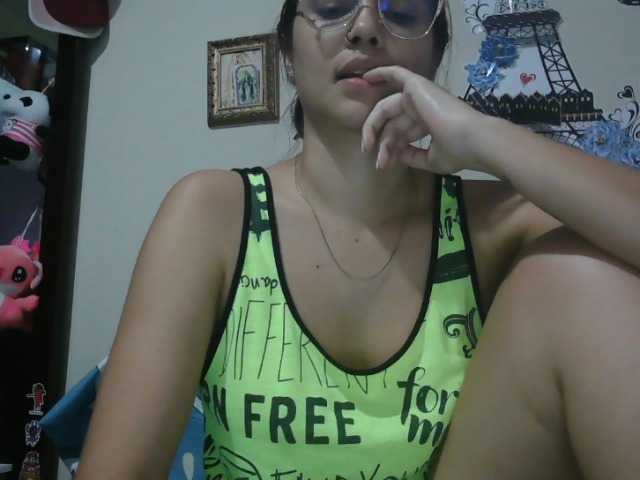 trianabell live webcam show