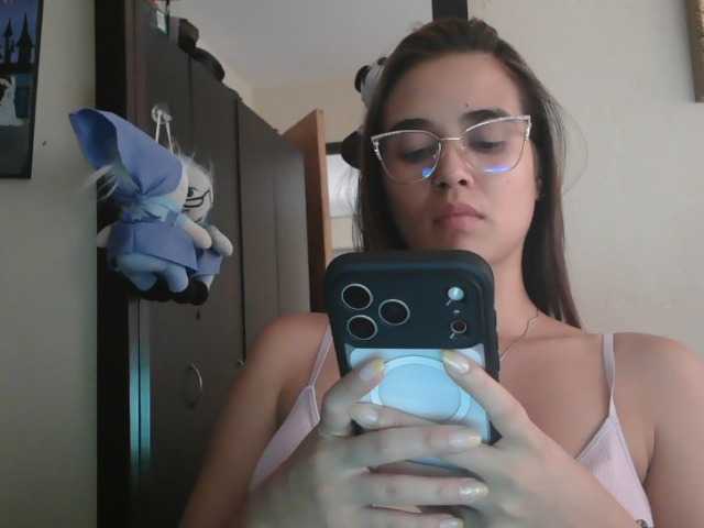 trianabell live cam on BongaCams