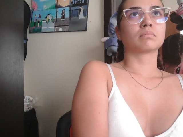 trianabell live webcam show