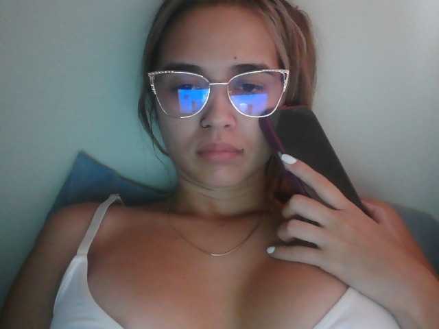 trianabell live cam on BongaCams