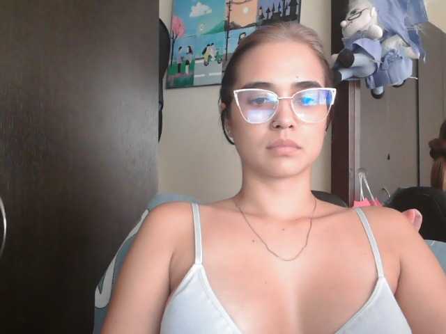 trianabell live cam on BongaCams