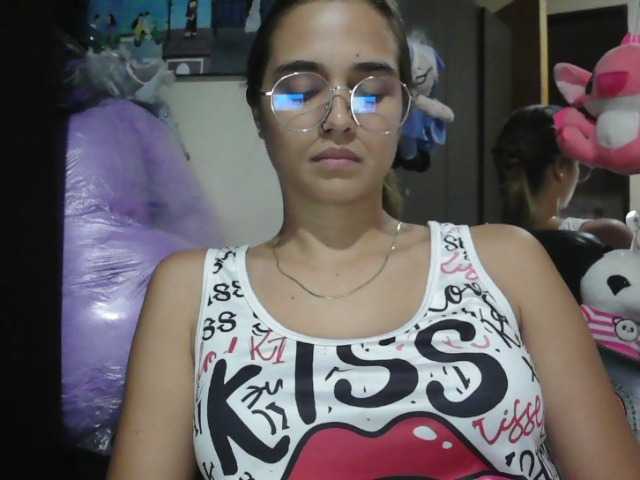 trianabell's BongaCams show and profile