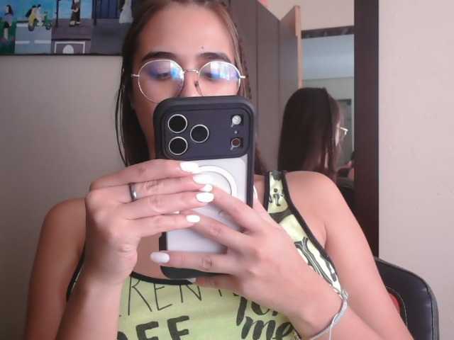 trianabell live cam on BongaCams