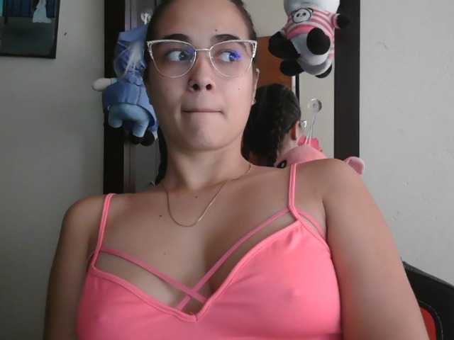 trianabell live webcam show