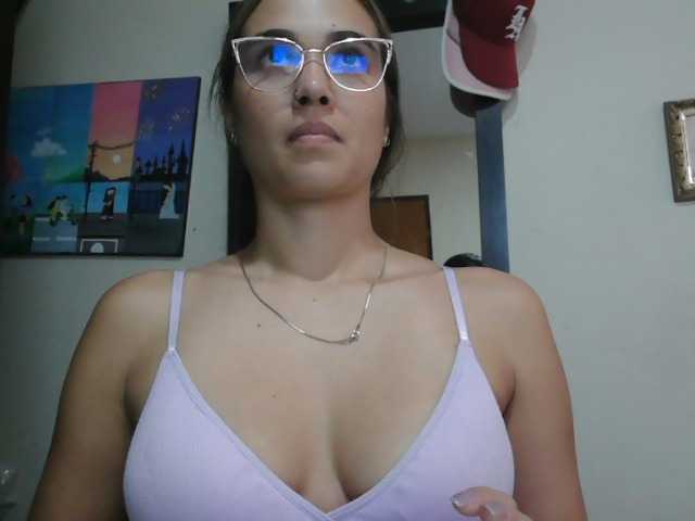 trianabell live cam on BongaCams