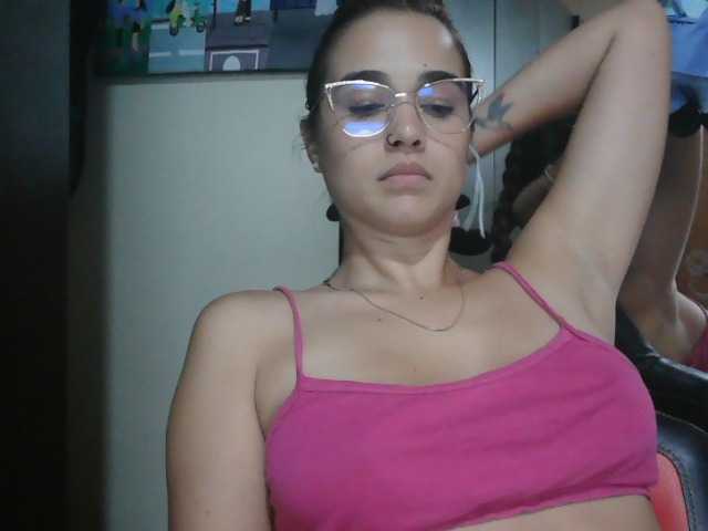trianabell live cam on BongaCams