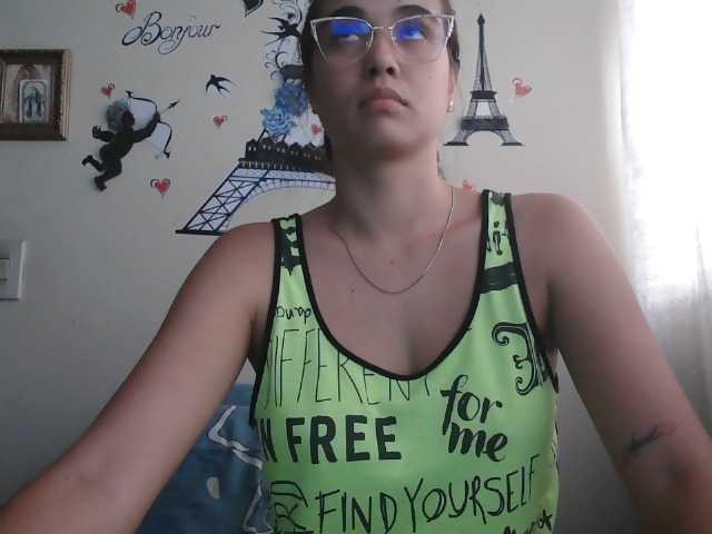 trianabell live cam on BongaCams