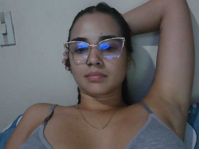 trianabell live cam on BongaCams