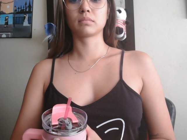 trianabell live webcam show