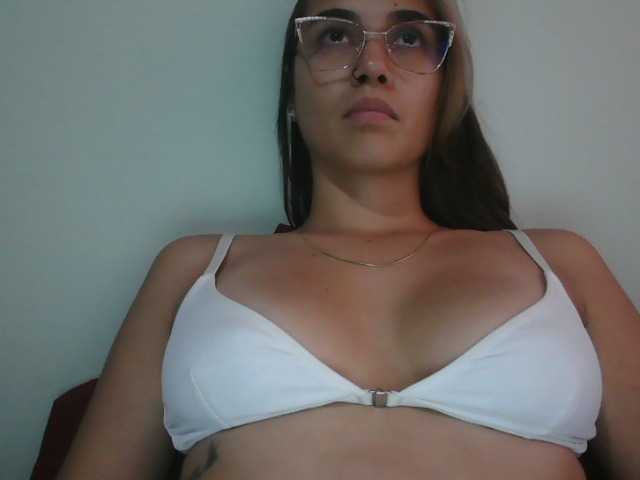 trianabell live cam on BongaCams