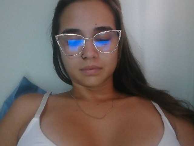 trianabell live cam on BongaCams