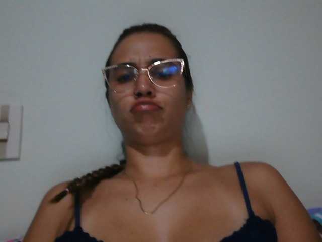 trianabell live cam on BongaCams