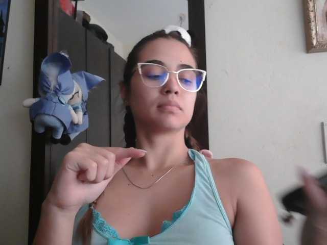 trianabell live webcam show