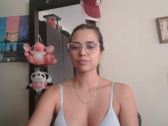 trianabell live cam on BongaCams
