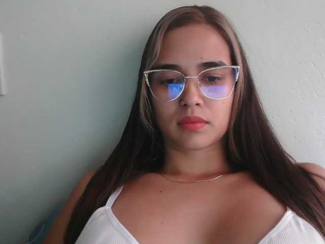 trianabell live cam on BongaCams