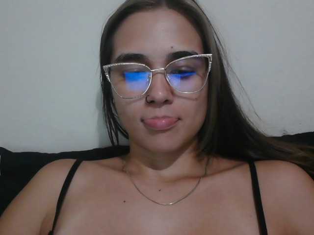trianabell live cam on BongaCams