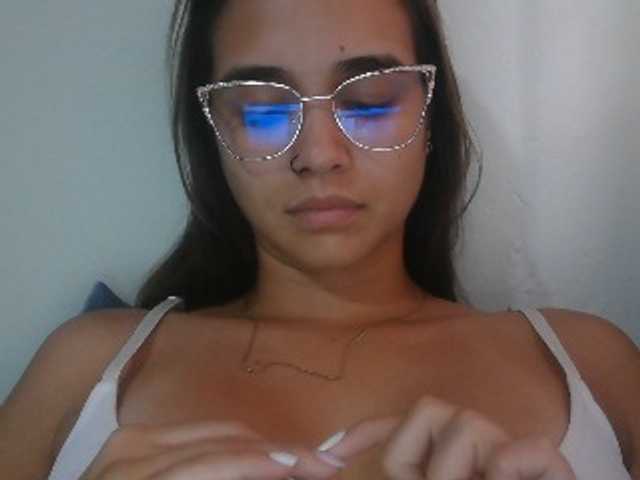 trianabell live cam on BongaCams
