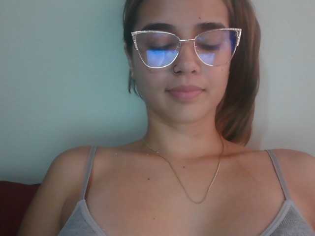 trianabell live cam on BongaCams