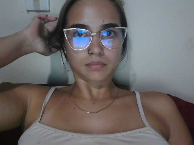 trianabell live cam on BongaCams
