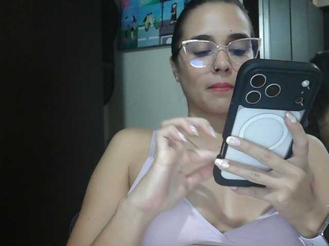 trianabell live cam on BongaCams