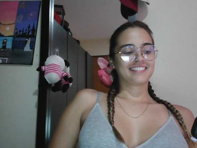 trianabell live cam on BongaCams