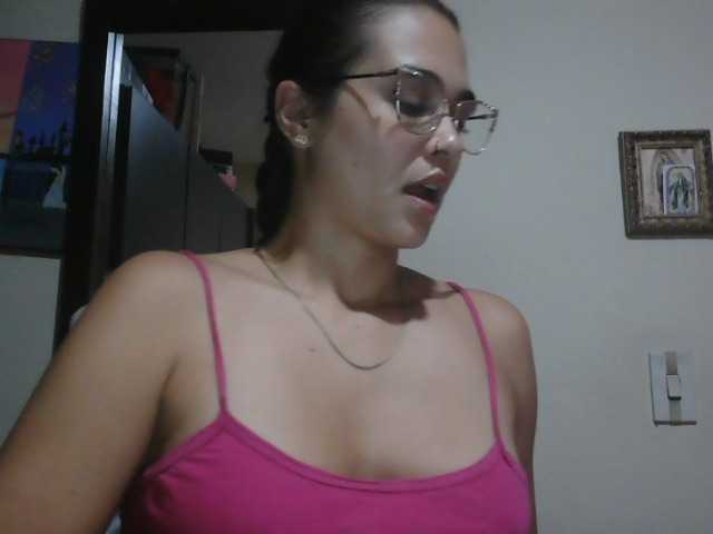 trianabell live cam on BongaCams