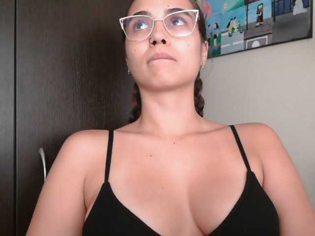 trianabell live cam on BongaCams