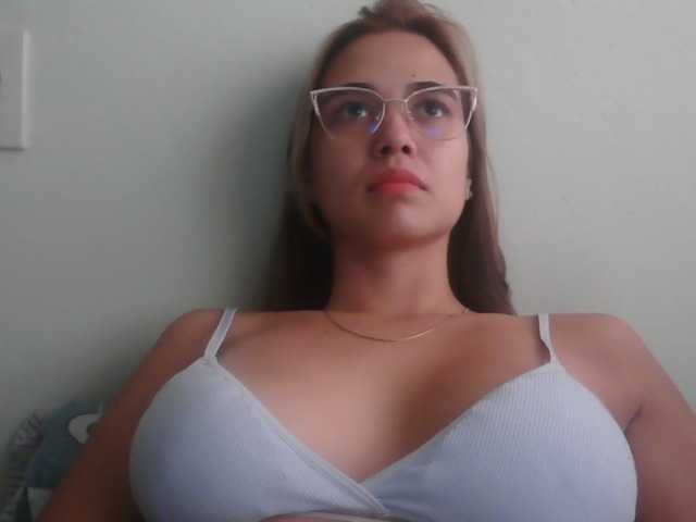 trianabell live cam on BongaCams