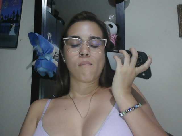 trianabell live cam on BongaCams