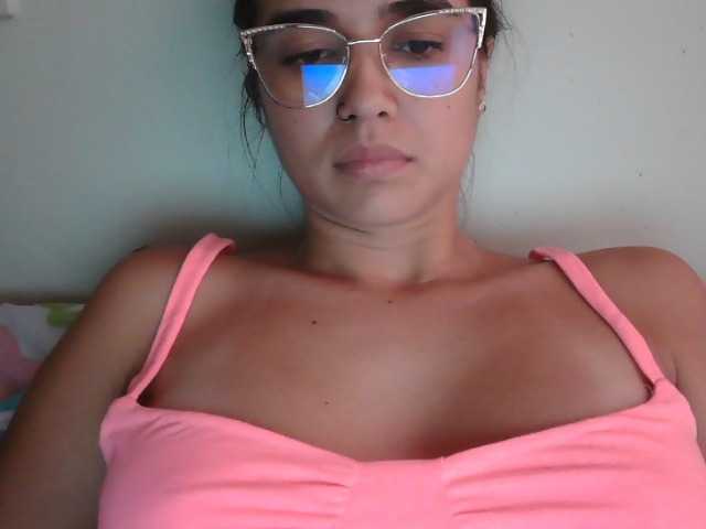 trianabell live cam on BongaCams
