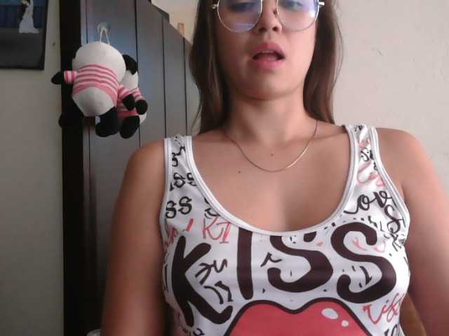 trianabell live cam on BongaCams