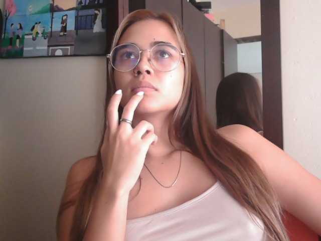 trianabell live cam on BongaCams