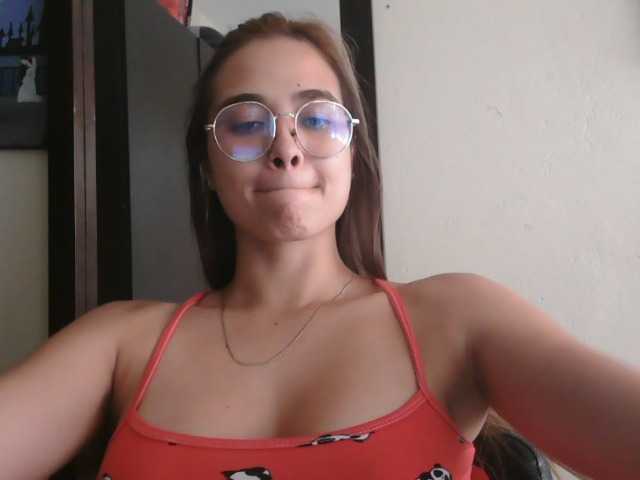 trianabell live cam on BongaCams